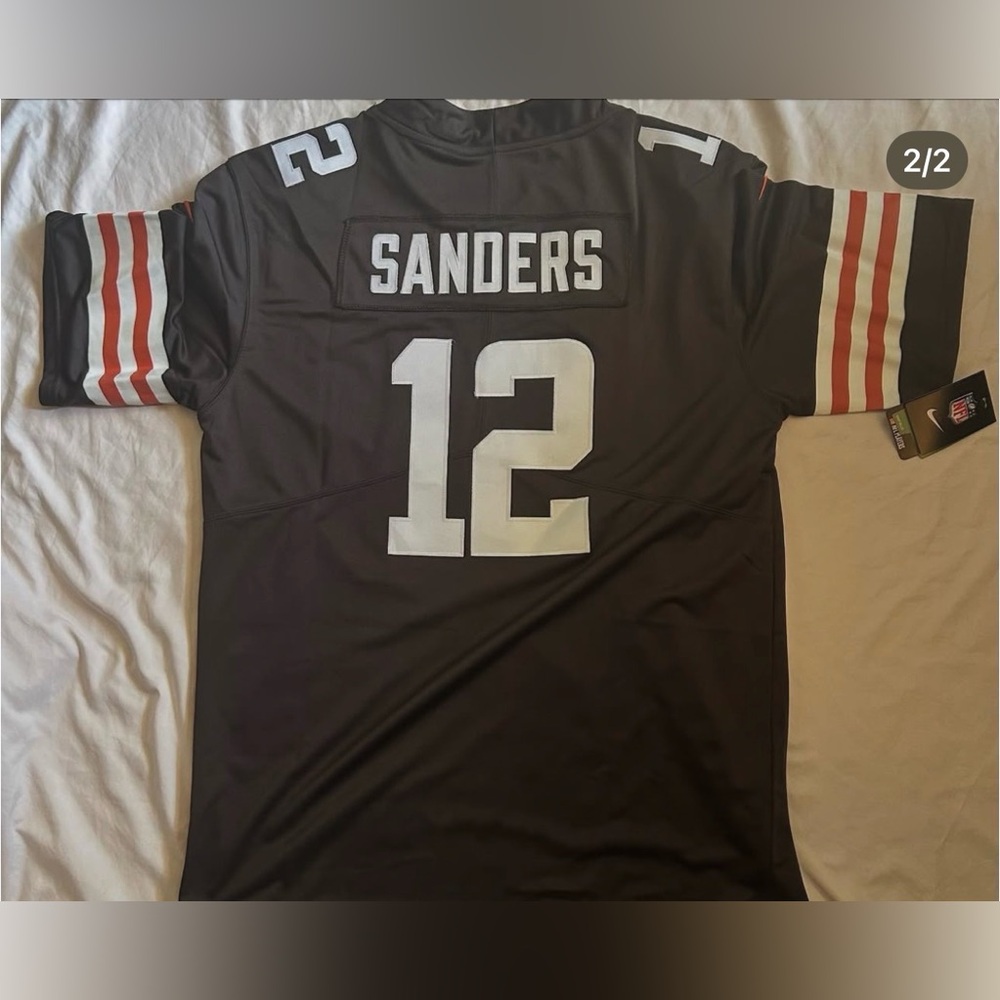 Cleveland Brown Football Jersey - Picture 2 of 3